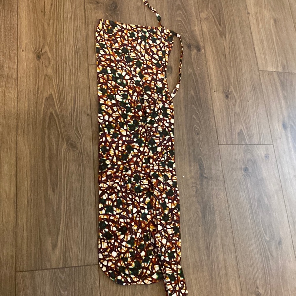 Print shoulder sling yoga mat bag.